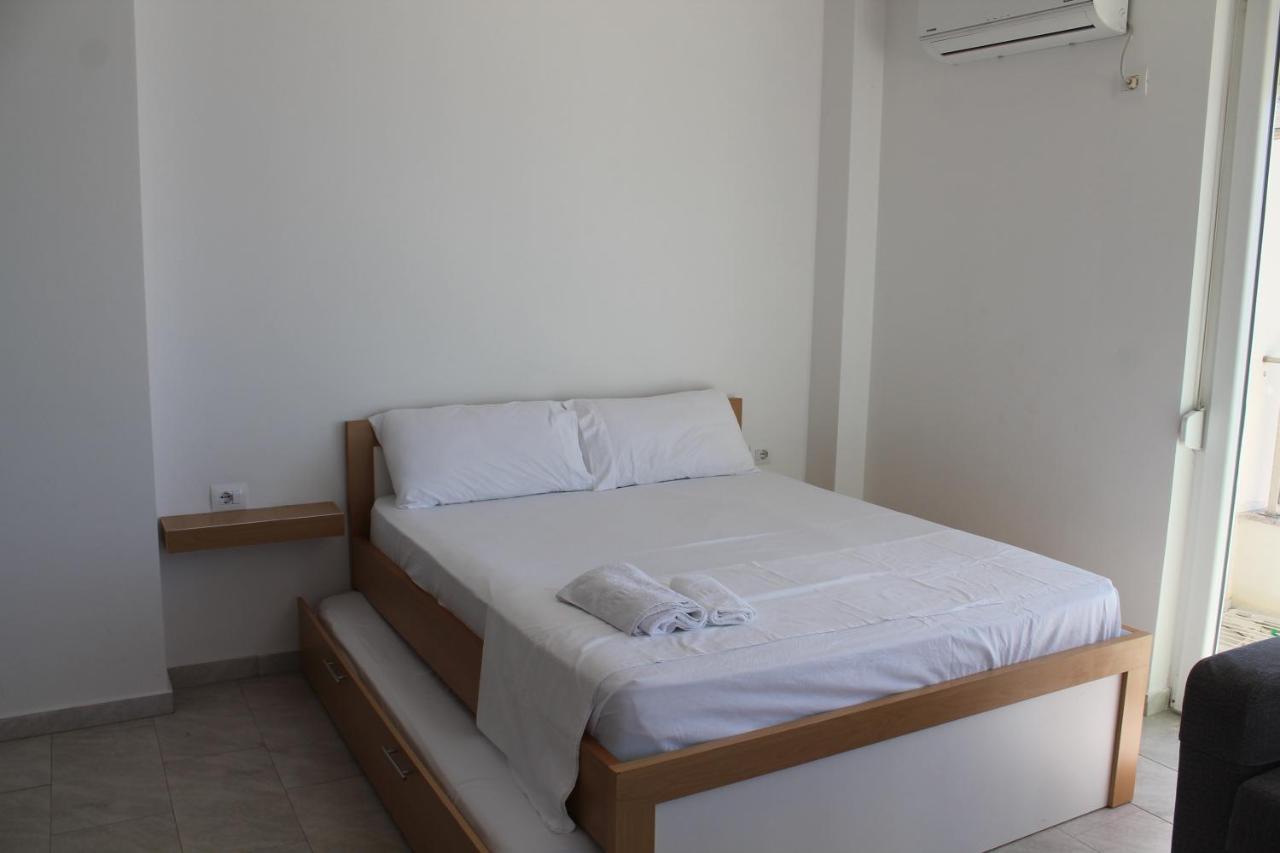Ferienwohnung Roxhensi Shëngjin Exterior foto