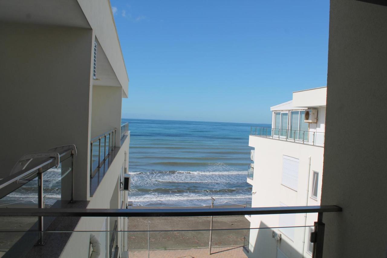 Ferienwohnung Roxhensi Shëngjin Exterior foto