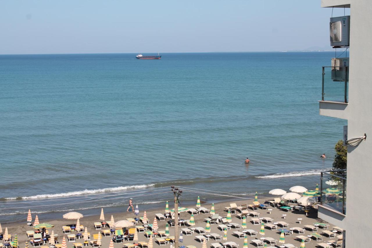 Ferienwohnung Roxhensi Shëngjin Exterior foto