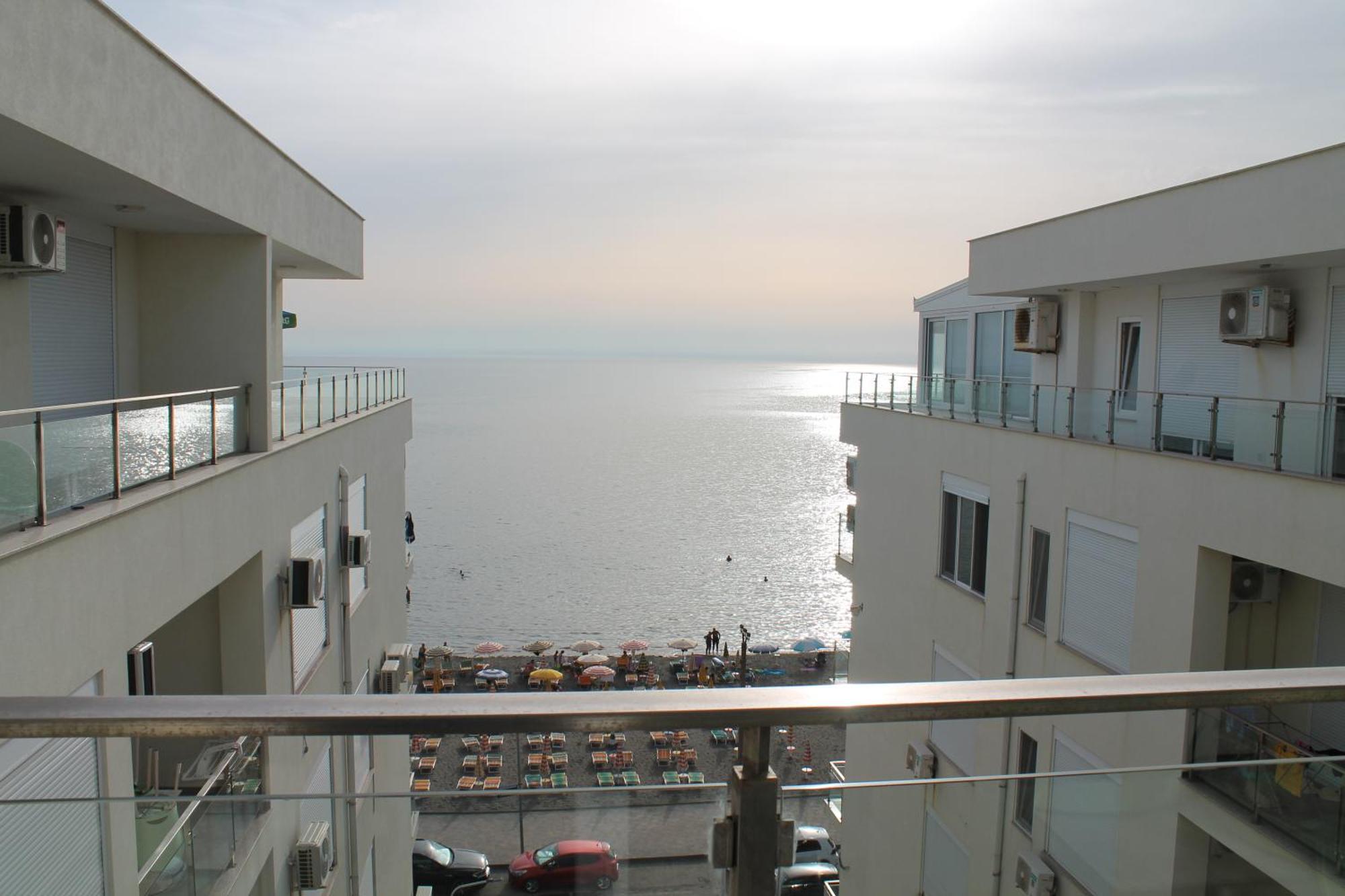 Ferienwohnung Roxhensi Shëngjin Exterior foto