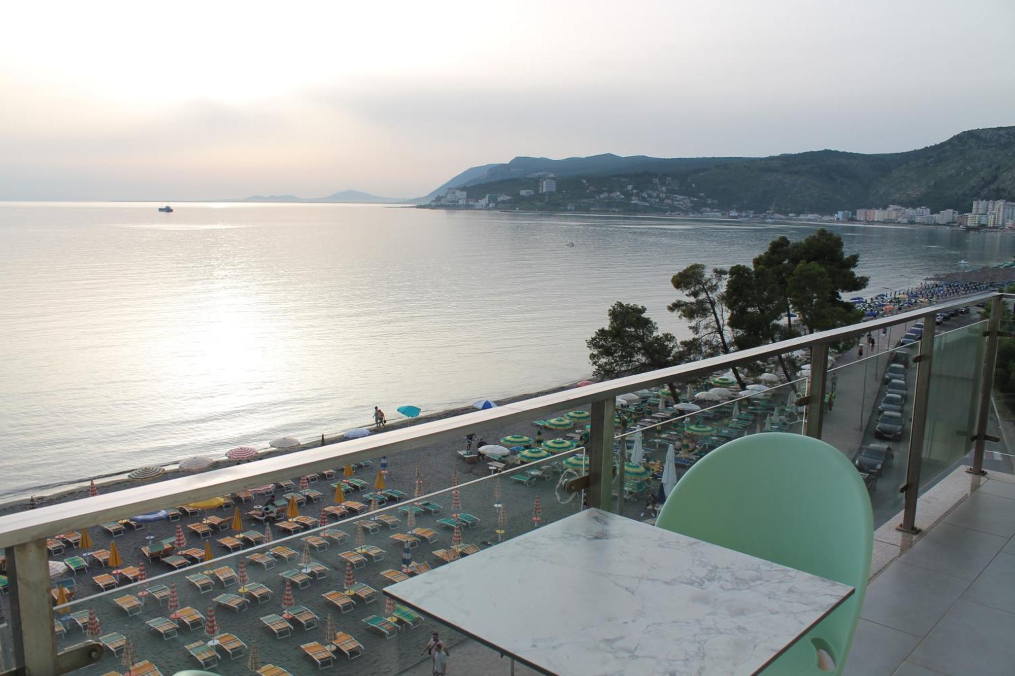 Ferienwohnung Roxhensi Shëngjin Exterior foto
